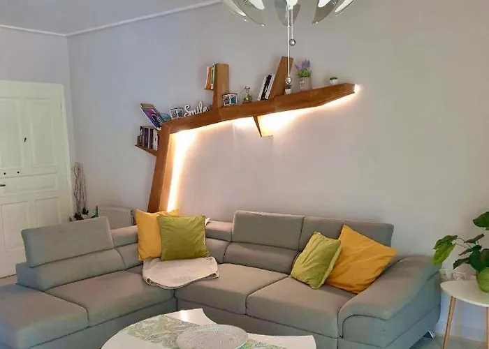 Modern 2Br City Flat 10Min From The Beach